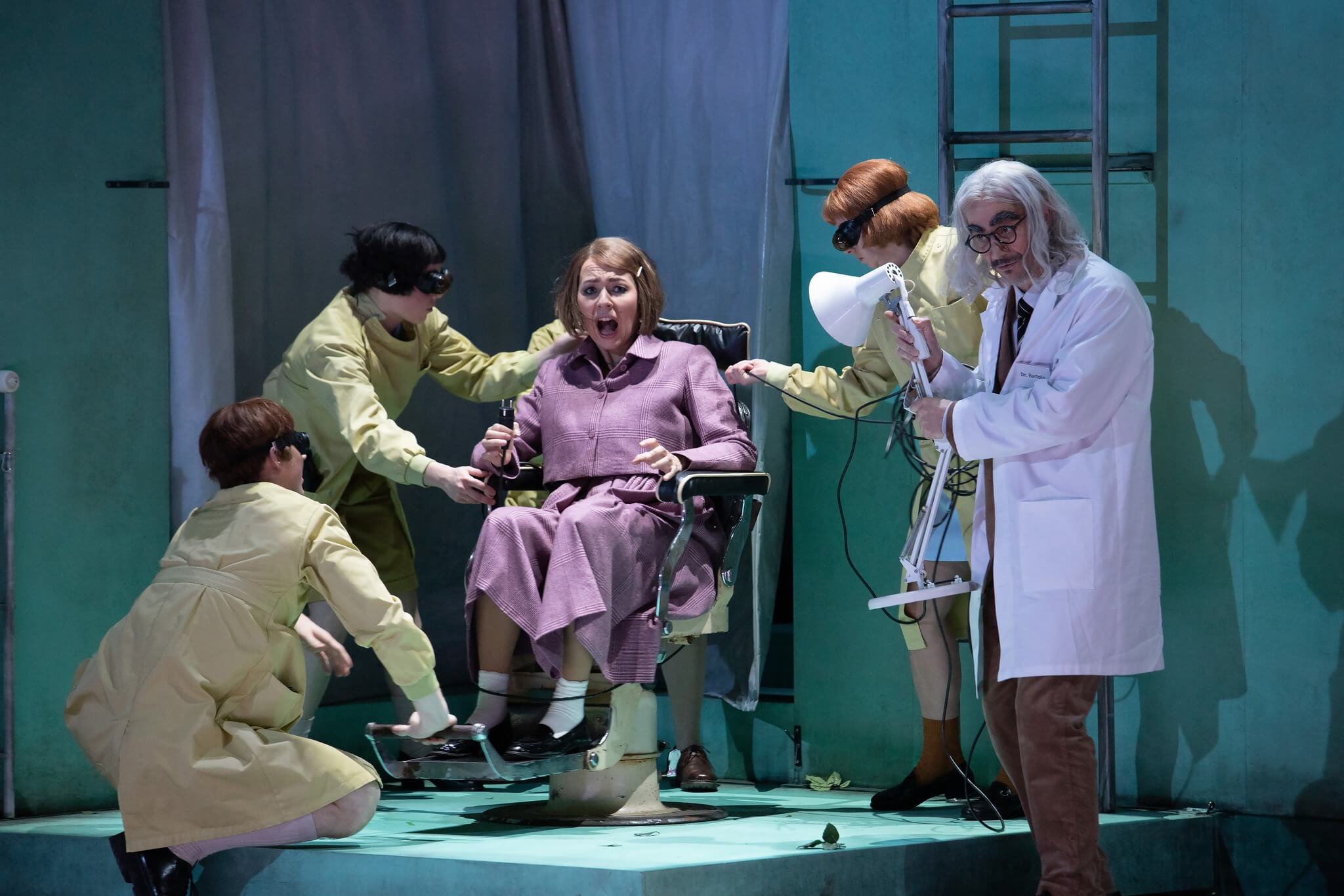 Rosina in ''Il Barbiere di Siviglia'' ©Lena Kern